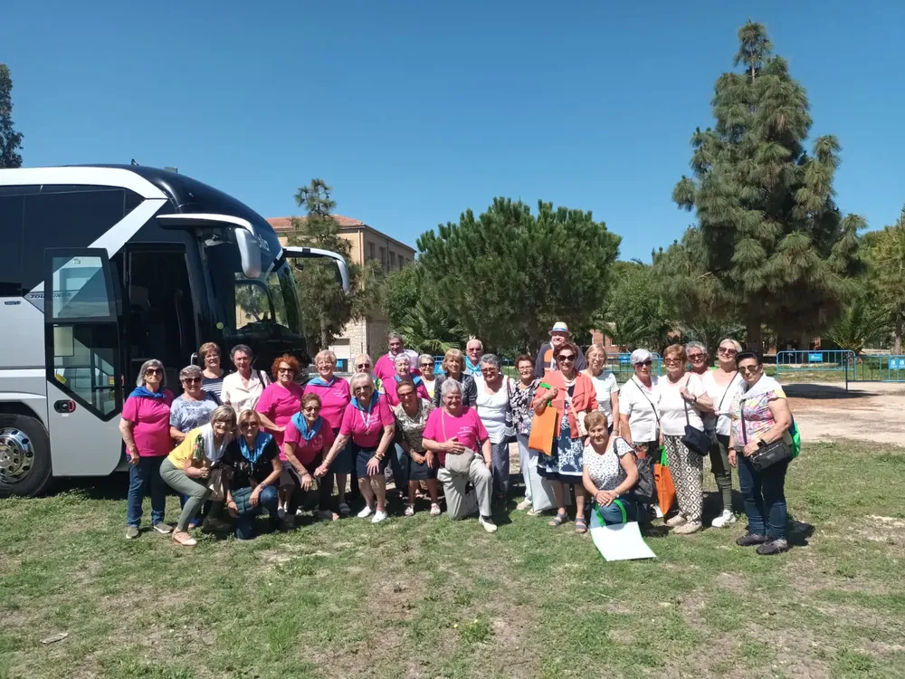 CHARO TOMÁS CONCEJALA DE FIESTAS ASISTE AL 40º ENCUENTRO DE ASOCIACIONES DE MARIA AUXILIADORA CELEBRADO EN CAMPELLO (2)