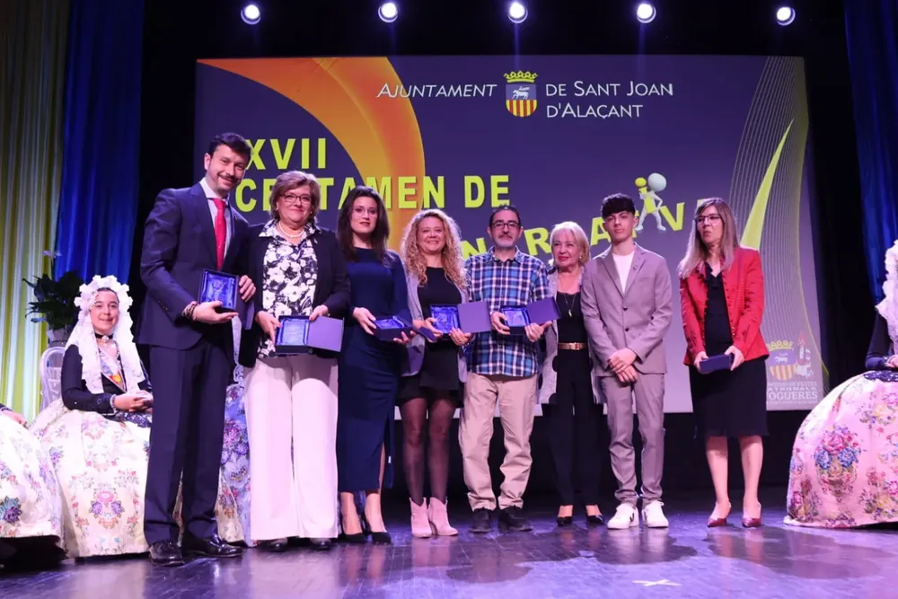 entrega los premios del XVII Certamen de Narrativa san juan nines caaro y david aracil 2024 foto 4