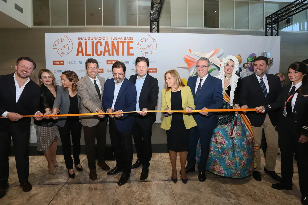 ALICANTE NUEVA BASE DE OPERACIONES EASYJET MAZON BARCALA 2024