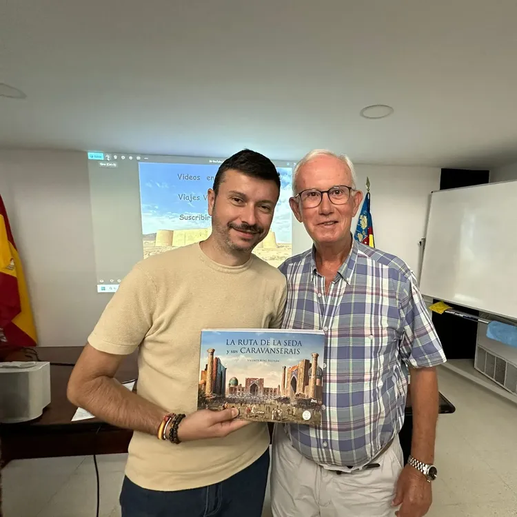 VICENTE ROIG Y DAVID ARACIL LA RUTA DE LA SEDA 2025