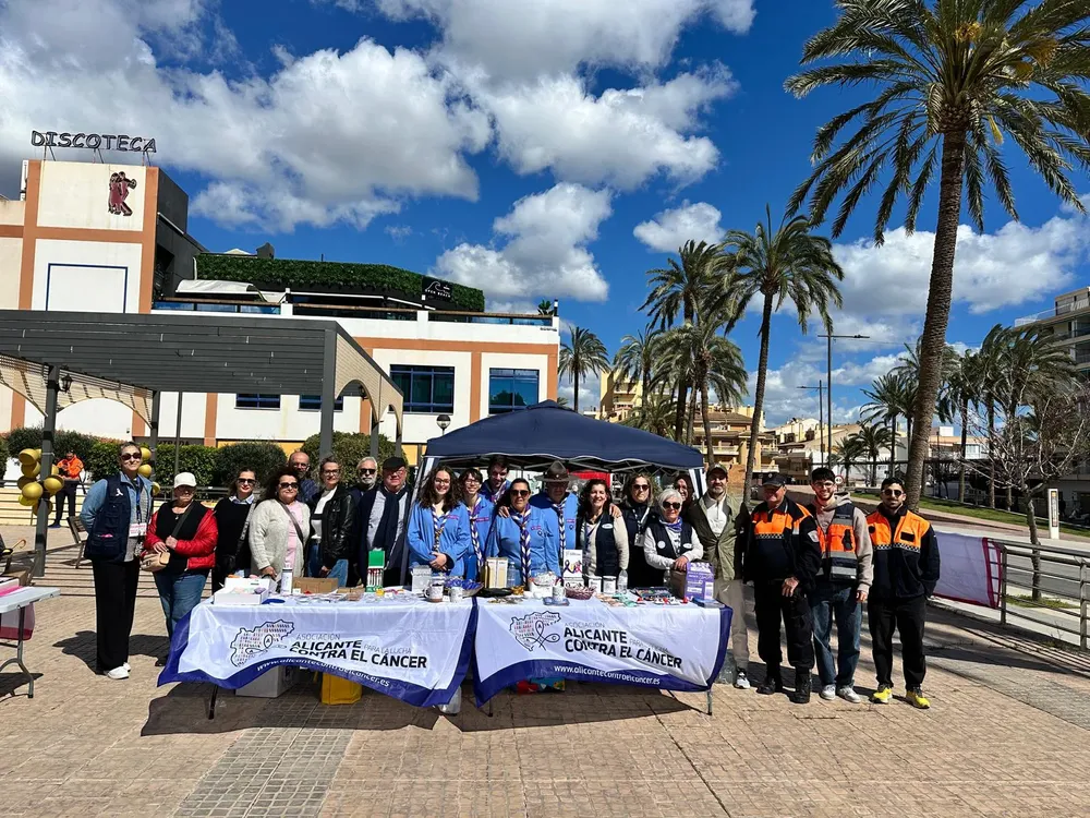 Plaza de la Virgen del Carmen de El Campello cuestacion cancer infantil 2026