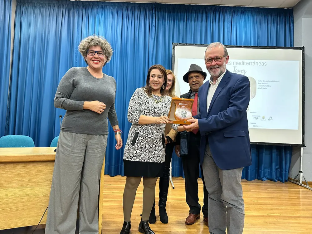 MUJERES MEDITERRANEAS TUNEZ CASA CULTURA CAMPELLO ALCALDE JUANJO BERENGUER 2023