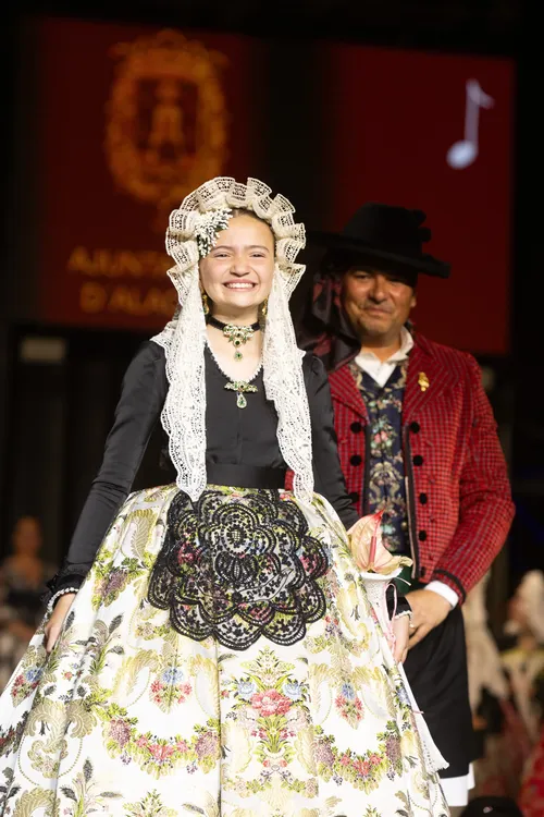 VALENTINA TARRAGA BELLEZA DEL FUEGO INFANTIL 2025 ALICANTE