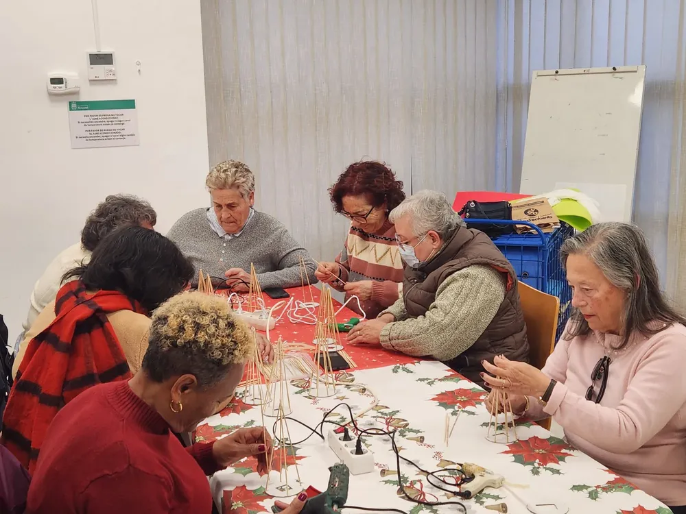 TALLERES ARBOLES NAVIDAD MUTXAMEL3