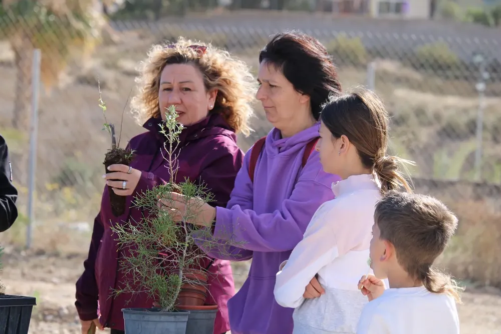 DIA DEL ARBOL CAMPELLO 2024 VECINOS