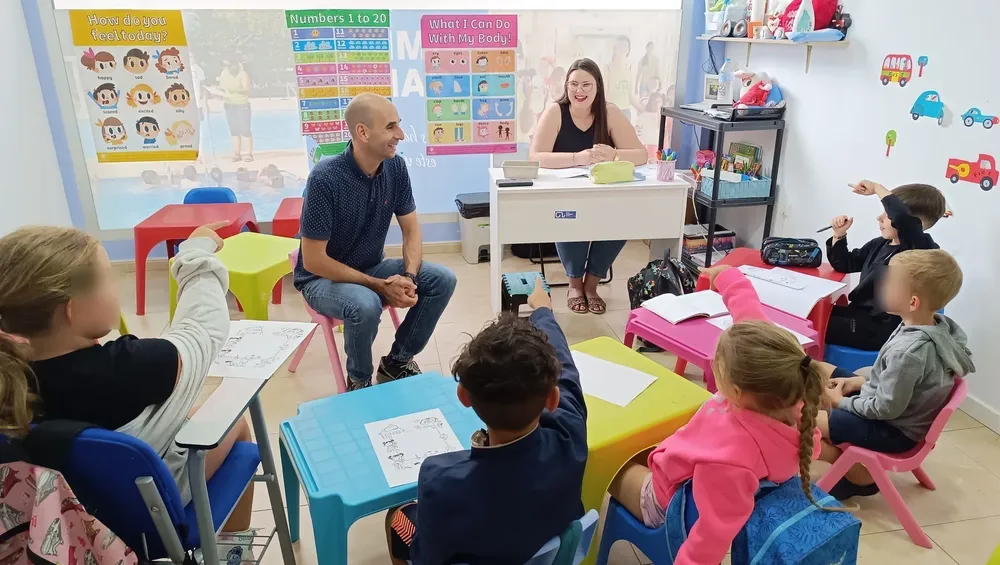 CURSO ESPAÑOL PARA EXTRANJEROS EDUCACON 2024 BLUE ELEPHANT san juan (1)