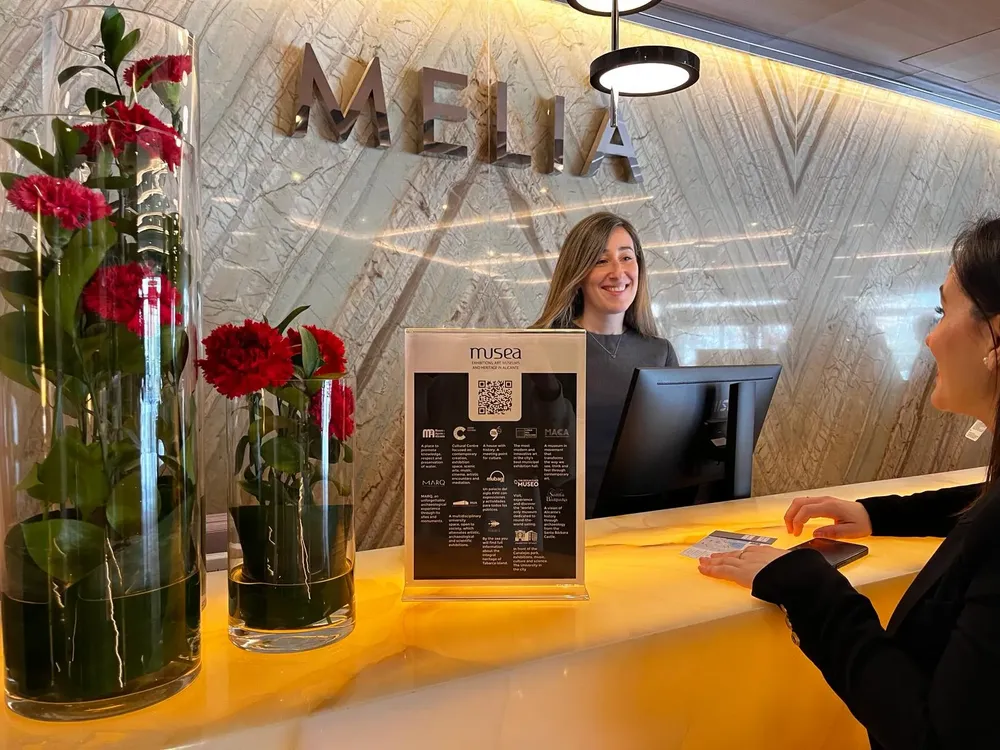RECEPCION HOTEL MELIA ALICANTE 2024
