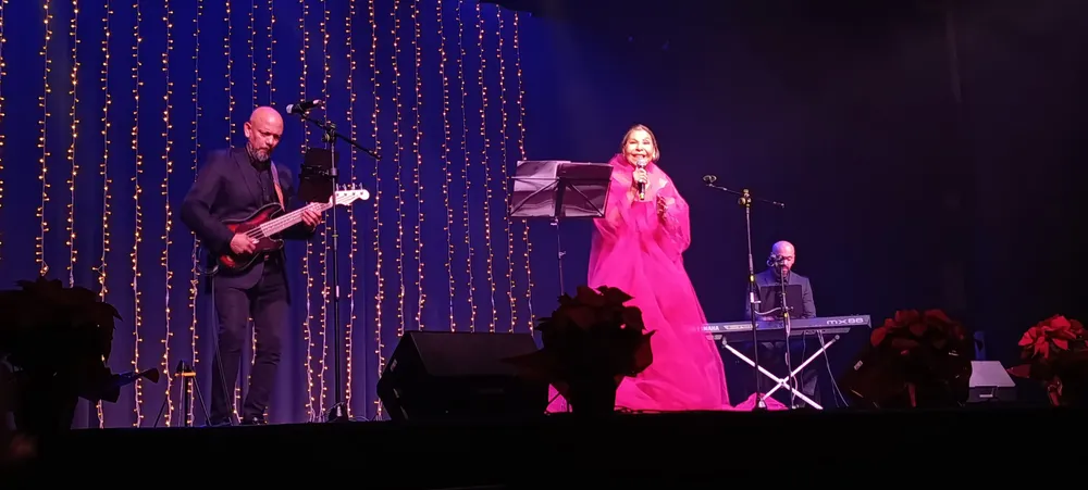 ACTUACION GLENDA GABY EN SANT JOAN DICIEMBRE 2025