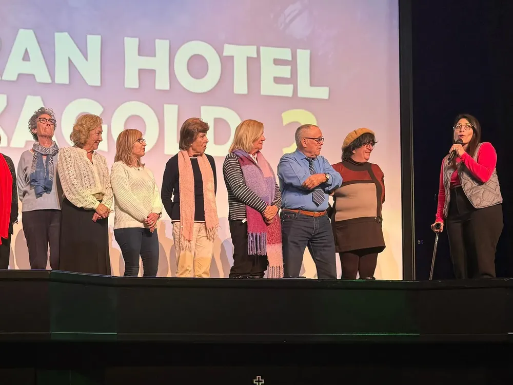 ESTRENO ESCUELITA CINE EL NUEVO HOTEL MARIGOLD 2023