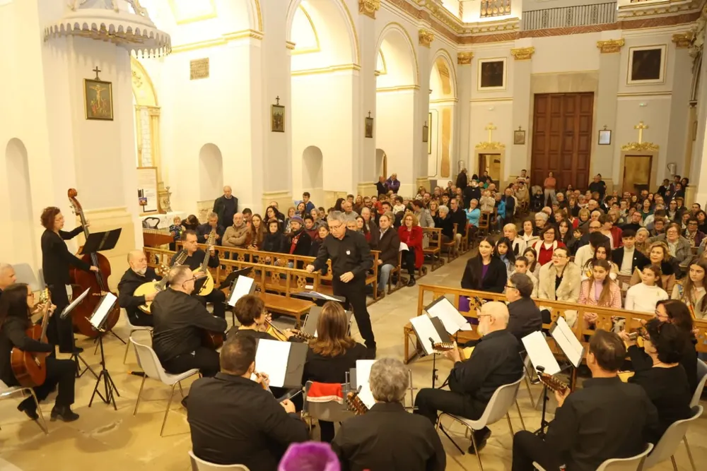 Concierto de Navidad de la Orquesta de Pulso y Púa de Sant Joan 2023