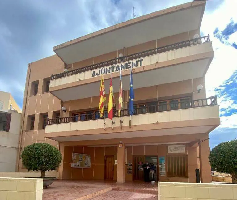 ayuntamiento-campello-fachada-edificio