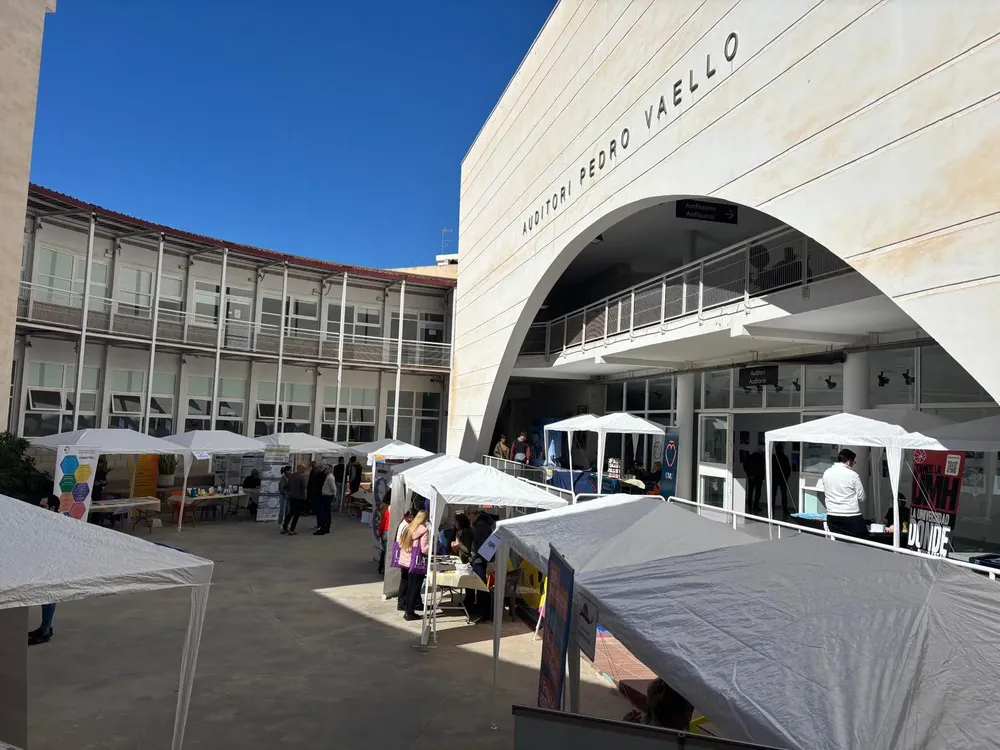 FERIA ORIENTACION LABORAL CAMPELLO 2025 FOTO 5