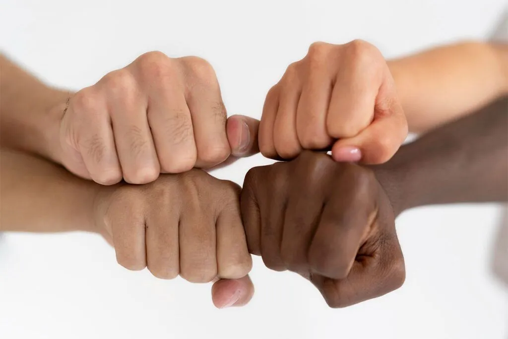 RACISMO