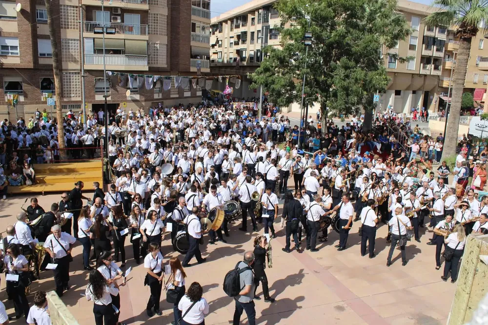 FIESTAS MOROS Y CRISTIANOS CAMPELLO 2024 DIA 12 ENTRADA DE BANDAS (12)