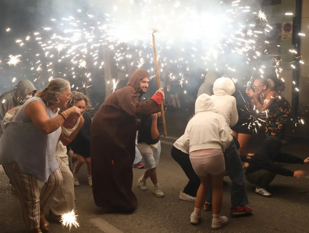 Los Dimonis Abraxits Sant Joan festividad 9 de octubre 2026 correfoc