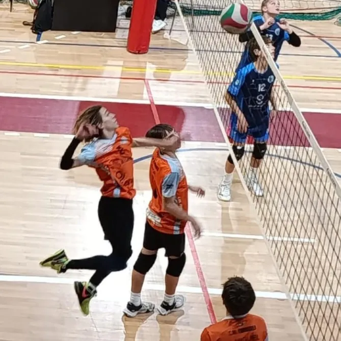 YOTUEL BERNAL ROJAS VOLEY BUSOT 2025 FOTO 2