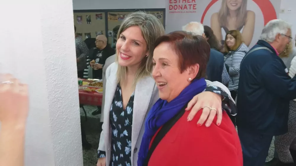 ESTHER DONATE INAUGURA SEDE ELECTORAL PSOE SANT JOAN 2023 CALLE SAN MIGUEL DE TARAZONA (1)