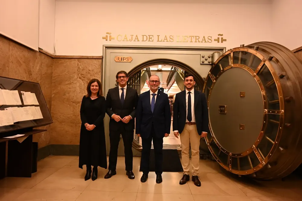 CAMARA ACORAZADA MADRID RAFAEL ALTAMIRA 2026 JUANJO BERENGUER ALCALDE