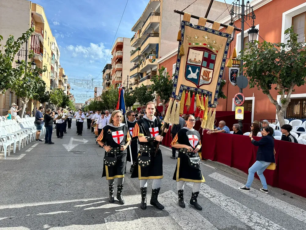 FIESTAS MOROS Y CRISTIANOS CAMPELLO 2024 DIA 12 ENTRADA DE BANDAS (1)