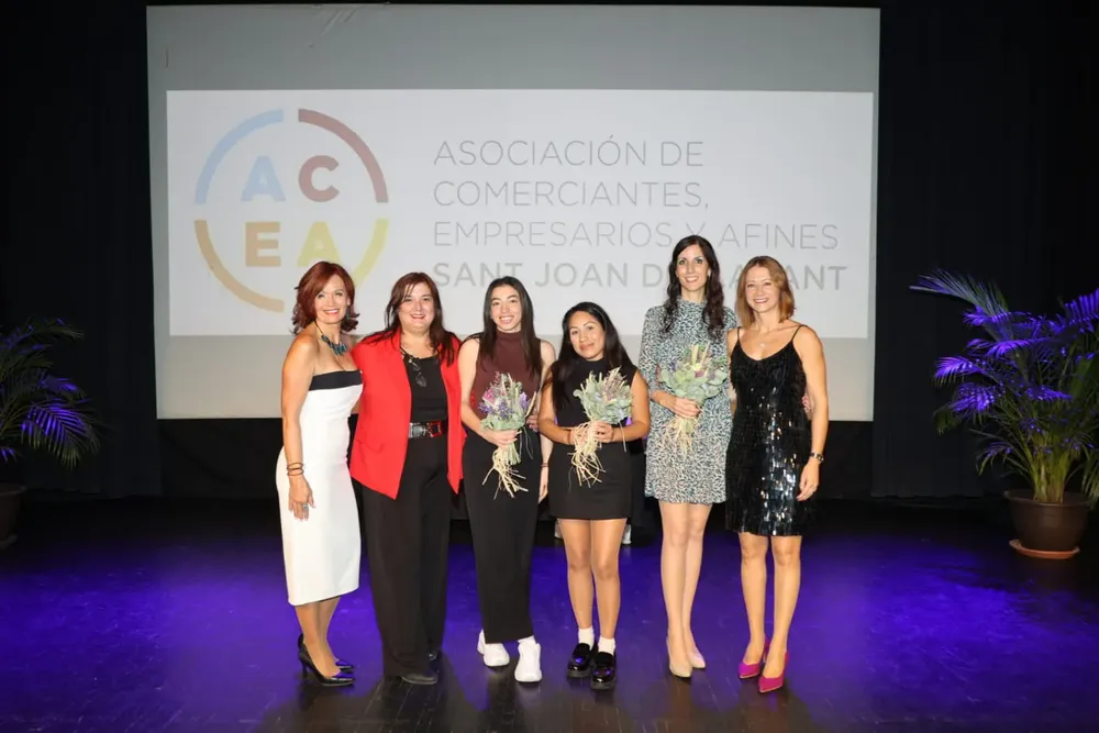 ACEA 16 GALA DEL COMERCIO 2024 (20)
