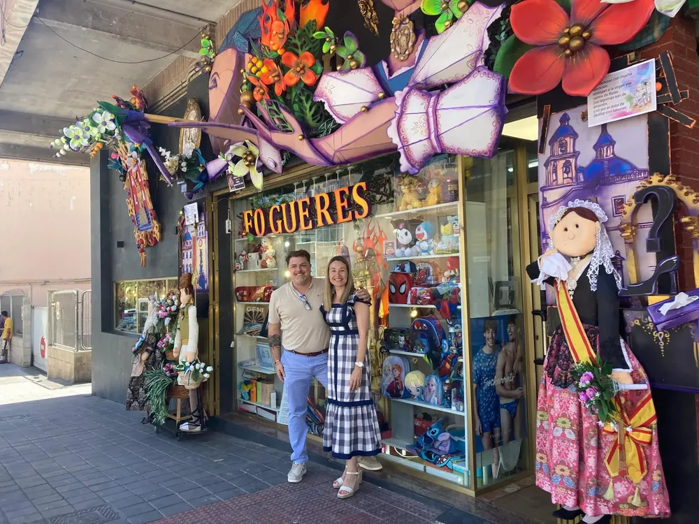 PREMIO ESCAPARATE DE HOGUERAS 2024 ALICANTE  FOTO 2