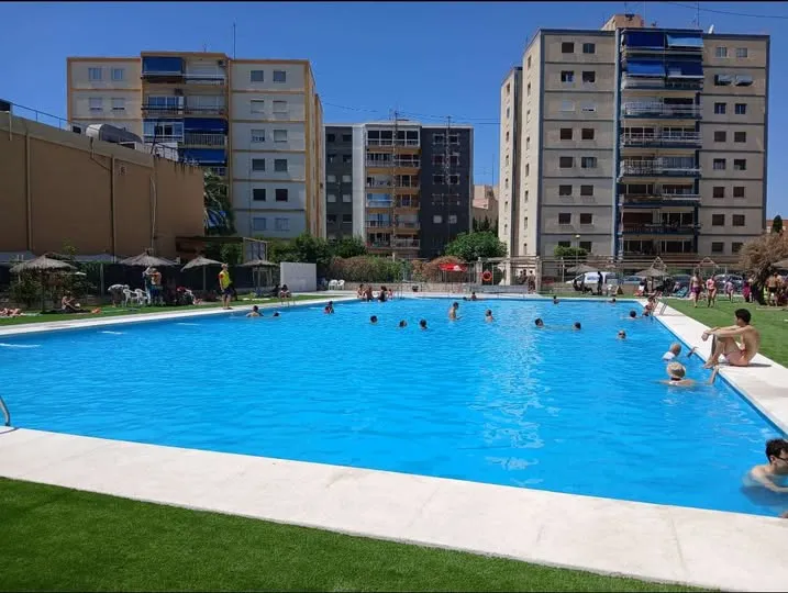 piscina niza