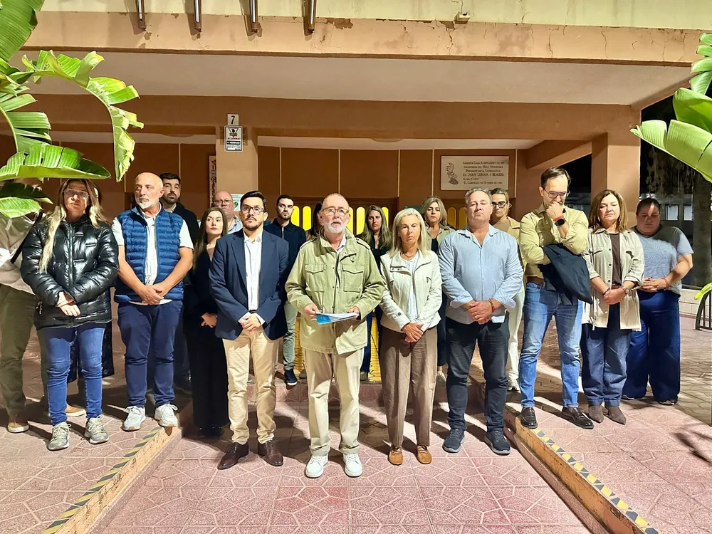 MINUTO DE SILENCIO CAMPELLO VICTIMAS TREN 2026.jpeg