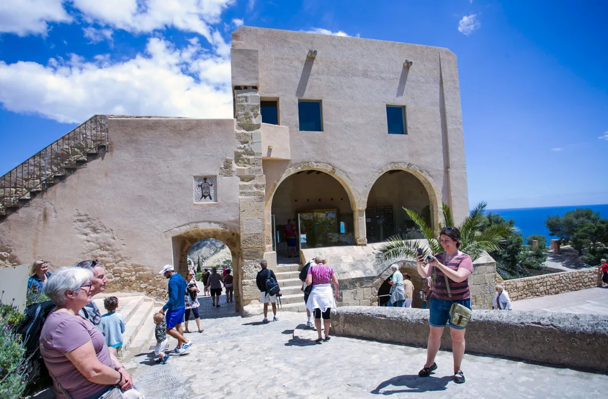 CASTILLO DE SANTA BARBARA ALICANTE INTERIOR ENERO 2026