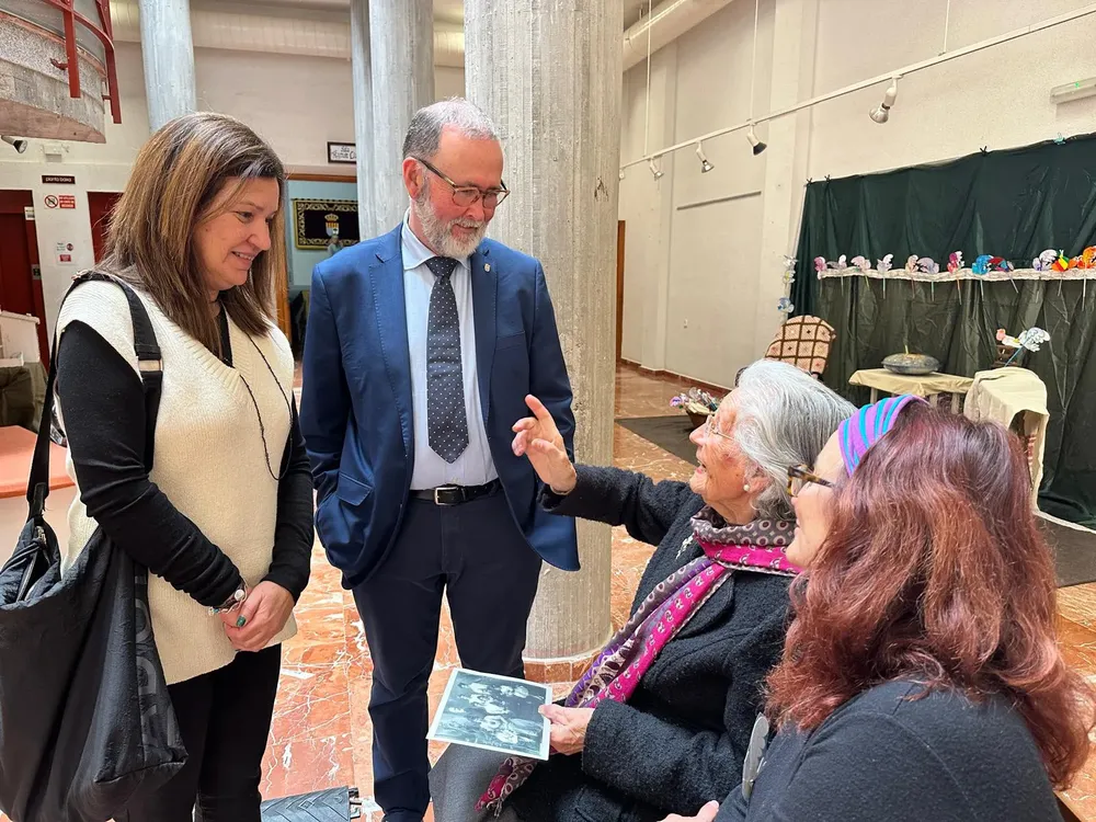 ALCALDE CAMPELLO JUANJO BERENGUER ACTIVIDADES RAFAEL ALTAMIRA ESCOLARES 2025