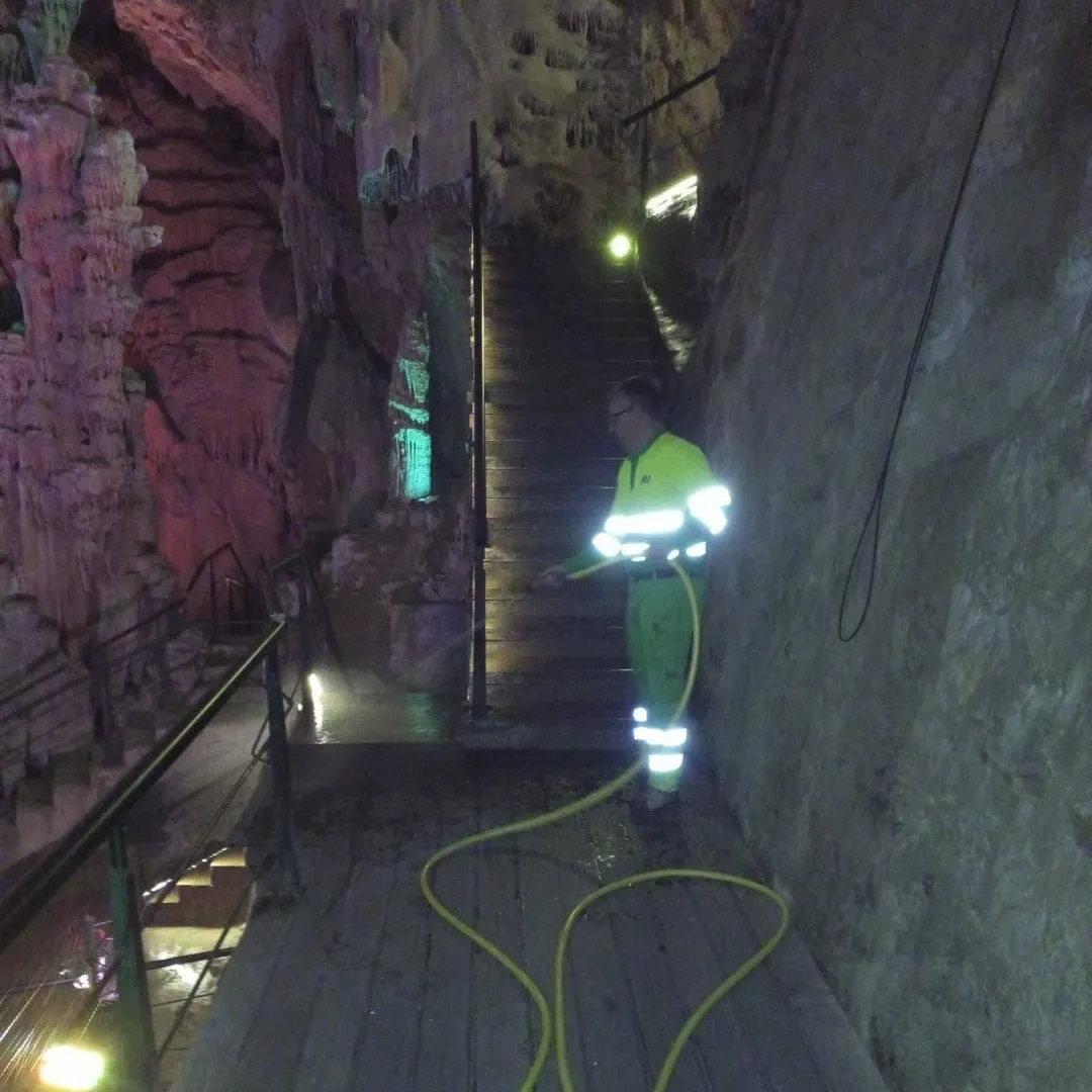 OBRAS CUEVA CANELOBRE FOTO 3