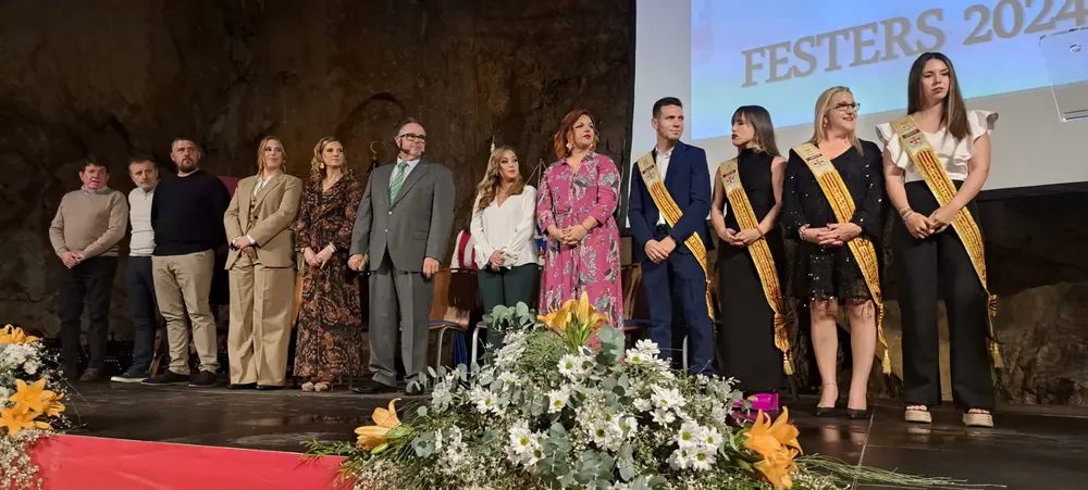 BUSOT PRESENTA SUS CAPITANIAS 2024 ALCALDE ALEJANDRO MORANT FOTO 8