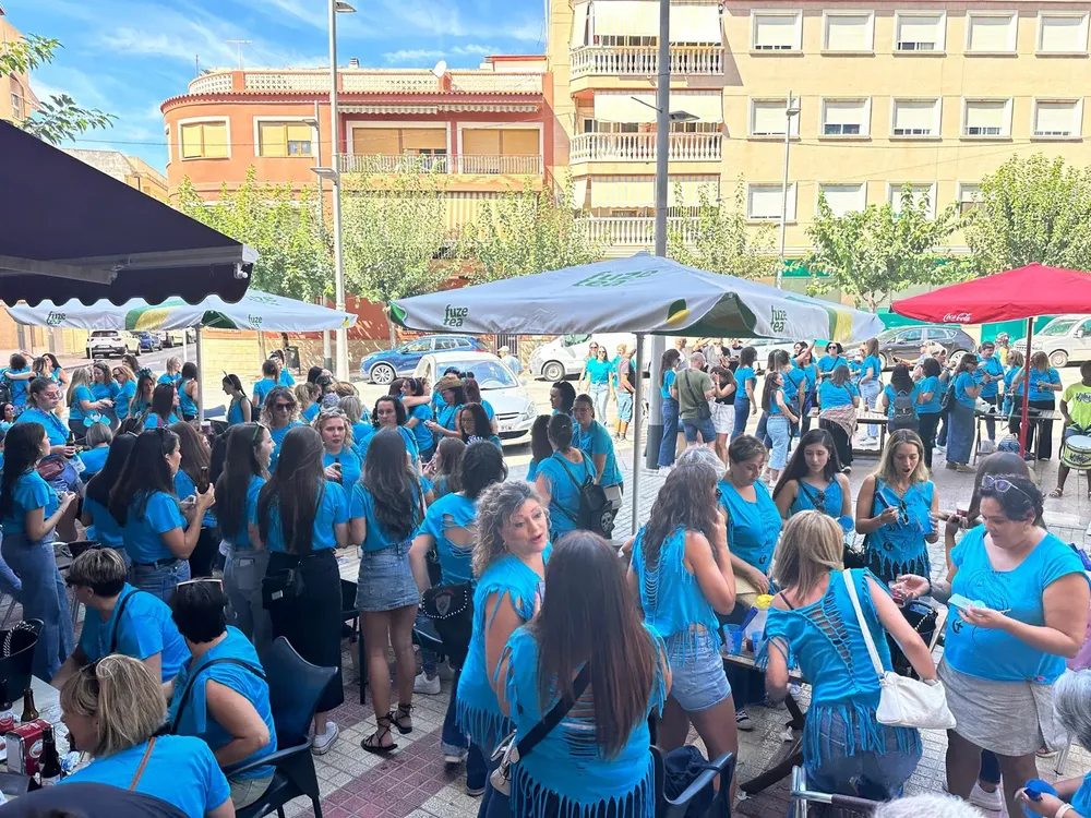 DIA DE LA DONA FESTERA CAMPELLO 2025 FOTO 2