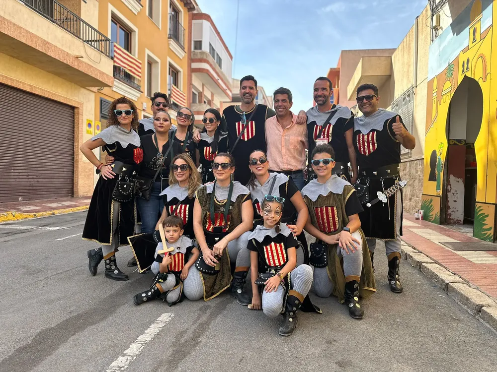 CARLOS MAZON PRESIDENTE DE LA GENERALITAT VALENCIANA VISITA CAMPELLO EN FIESTAS (14)