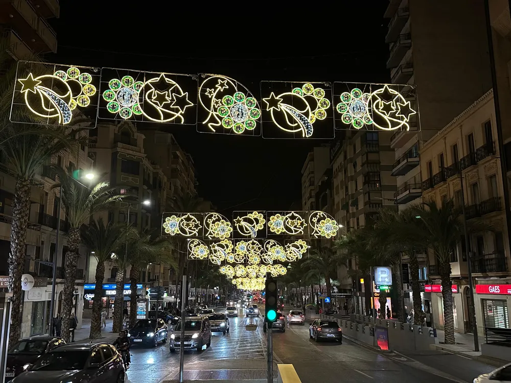 LUCES