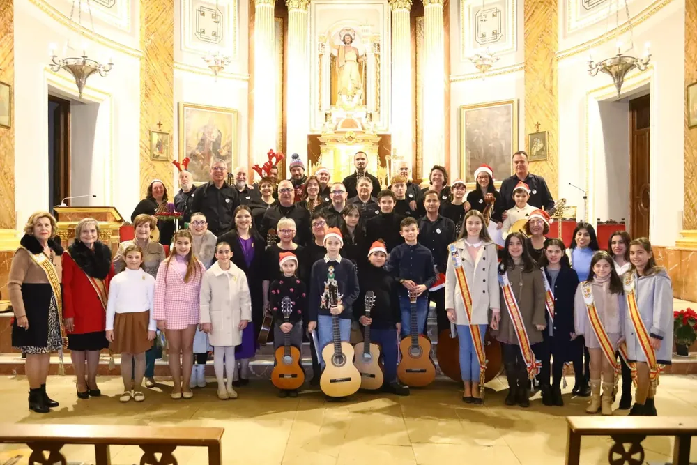 Concierto de Navidad de la Orquesta de Pulso y Púa de Sant Joan 2023 CON ASOCIACIONES FESTERAS