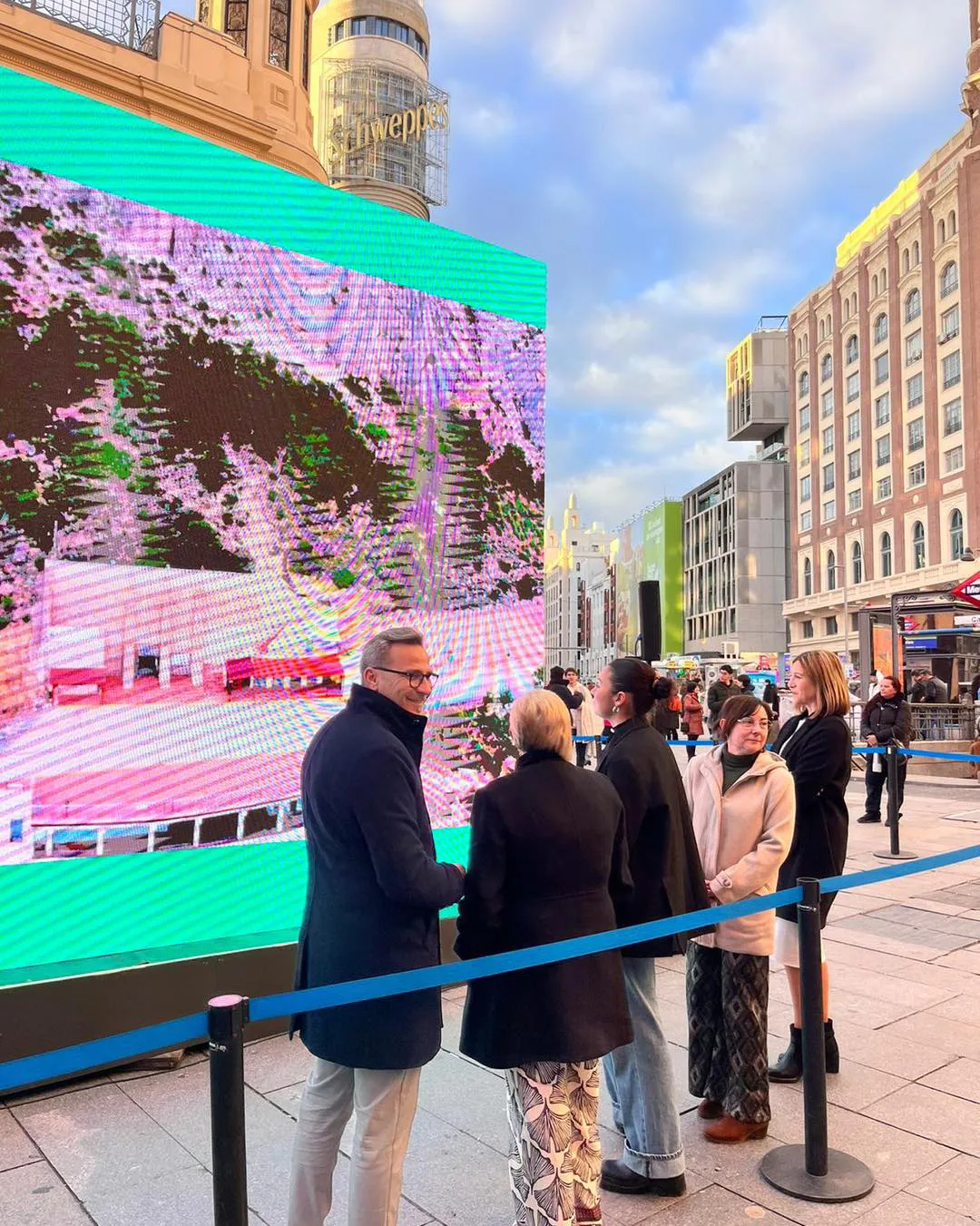 BUSOT FITUR 2025 FOTO 9