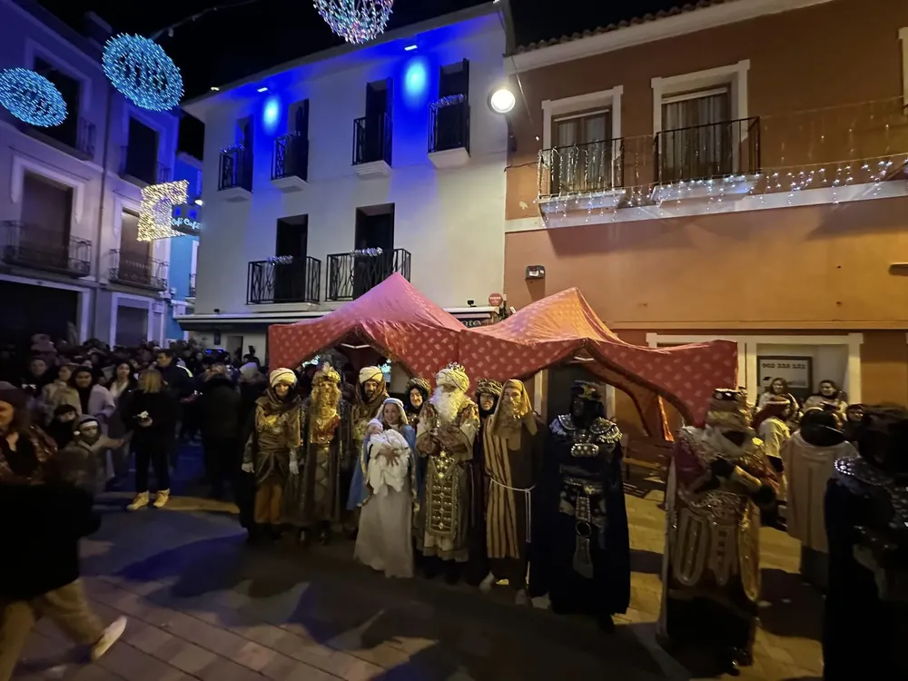 REYES MAGOS EN BUSOT 2024 PLAZA AYUNTAMIENTO