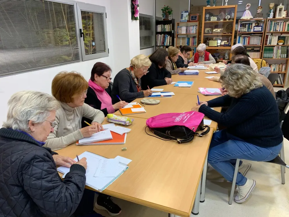 CHARLA MUJERES CAMPELLO 2025