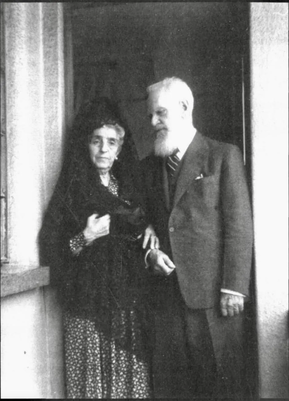 Rafael Altamira Crevea y Pilar Redondo Tejerina