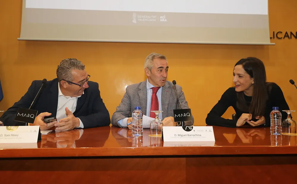 REUNION CONSELLER AGRICULTURA Y ALCALDES MARQ 2025