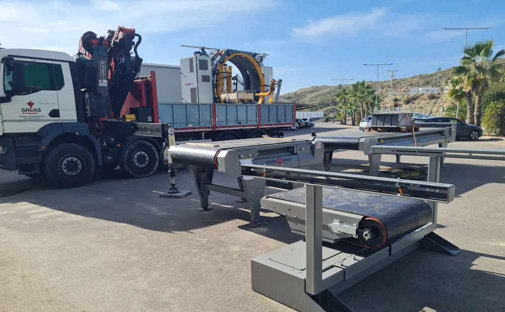 2025_12_04_retractiladora