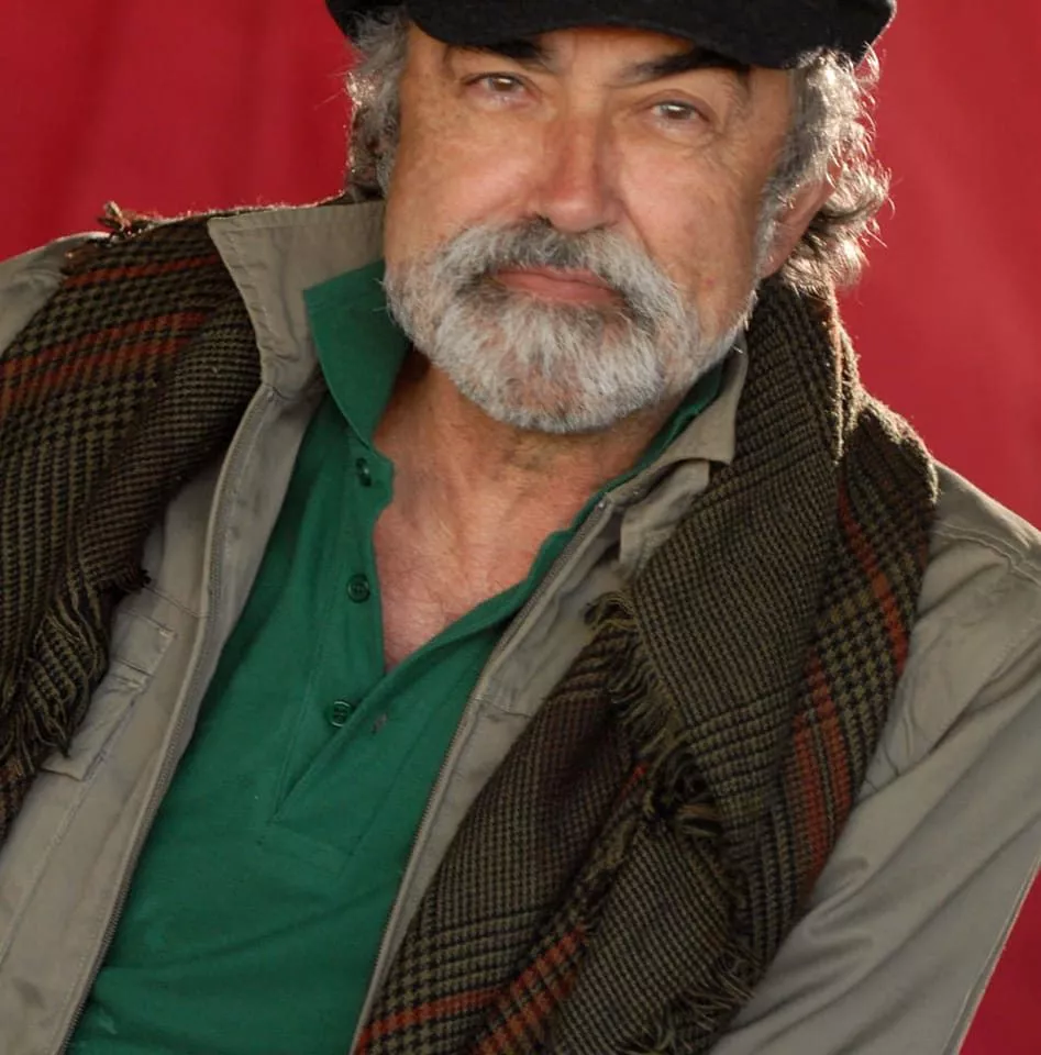 ROBERTO MIRA FERNANDEZ