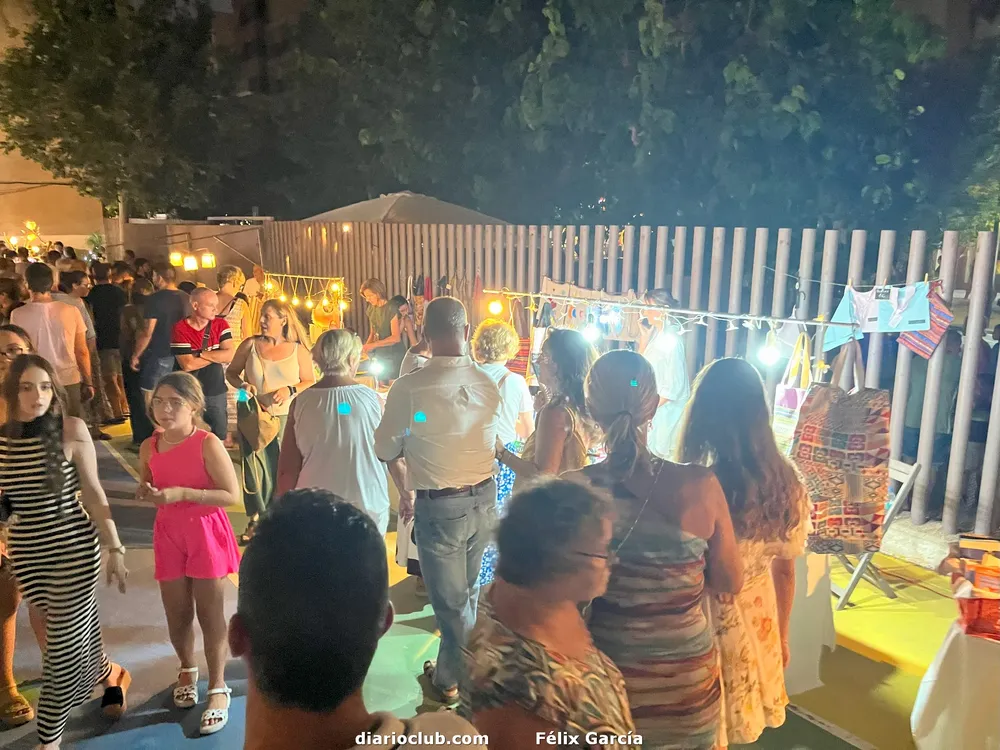 NOCHE EN VELA MERCADILLO CRISTO DE LA PAZ 2