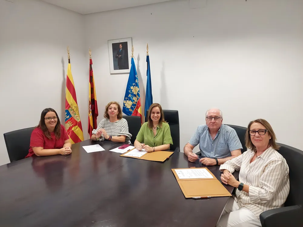 FIRMA CONVENIO XIXONA GUARDERIAS