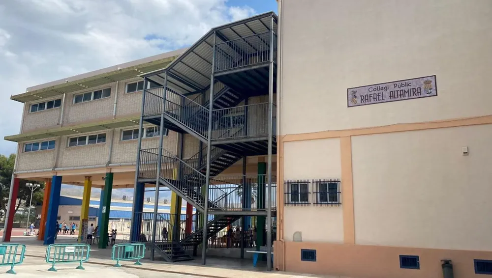 COLEGIO RAFAEL ALTAMIRA 2024