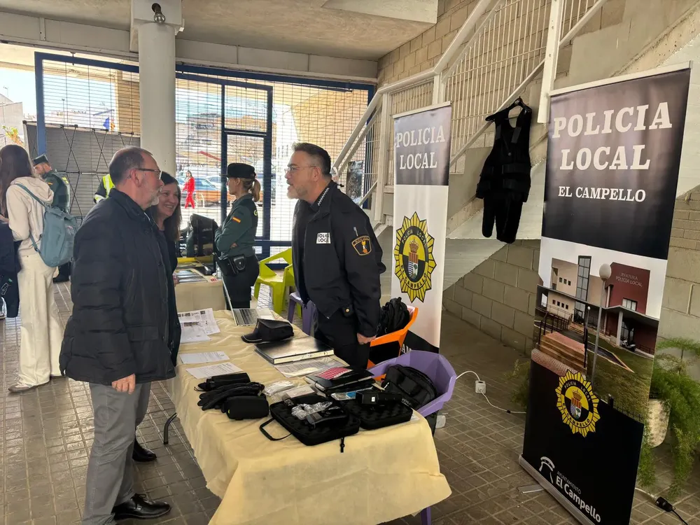 FERIA ORIENTACION LABORAL CAMPELLO 2025 FOTO 4