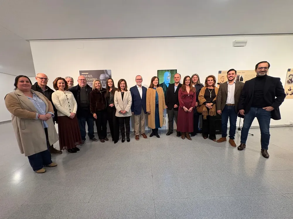 INAUGURACION EXPOSICION RAFAEL ALTAMIRA CAMPELLO 2026 FOTO 2