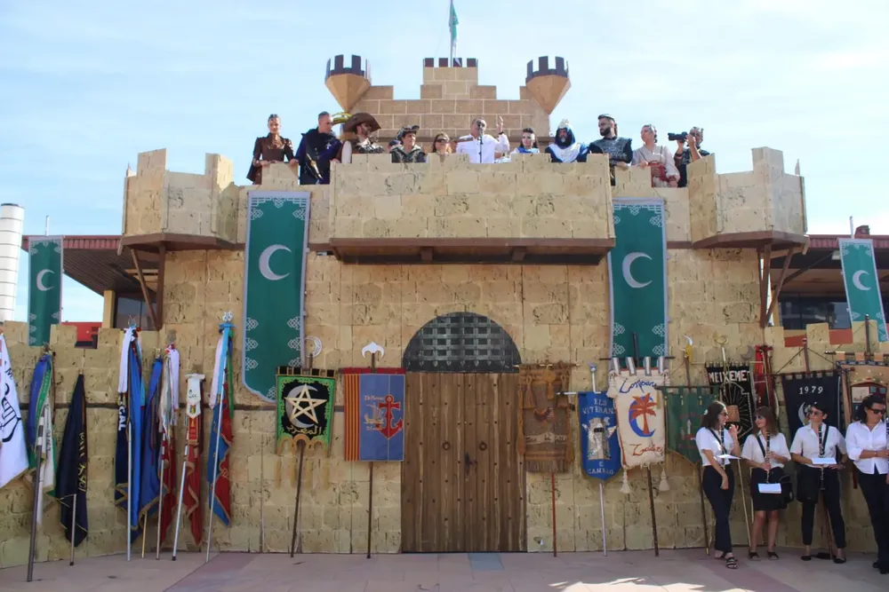 FIESTAS MOROS Y CRISTIANOS CAMPELLO 2024 DIA 12 ENTRADA DE BANDAS (5)