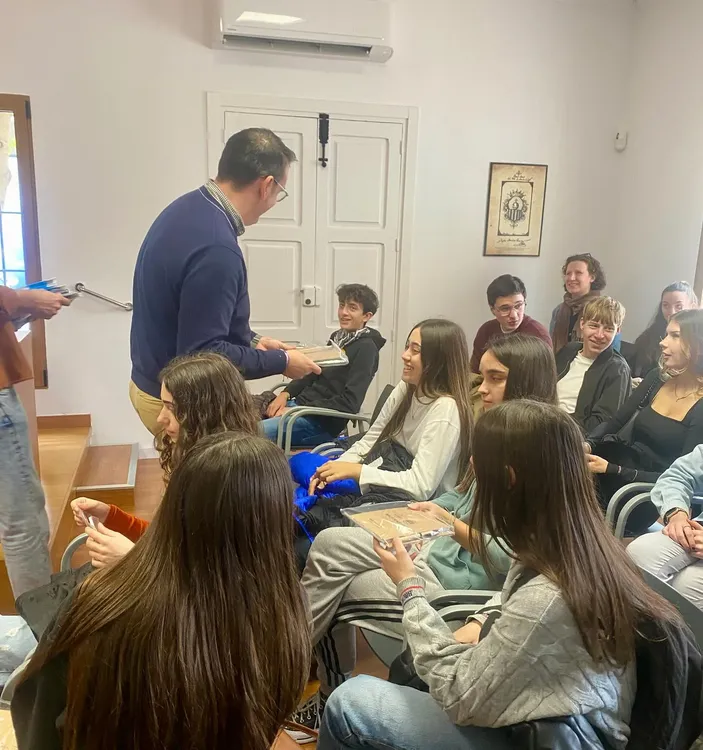 intercambio de estudiantes de Erasmus de la República Checa con el IES mutxamel  rafael garcia alcalde 2024 foto 2