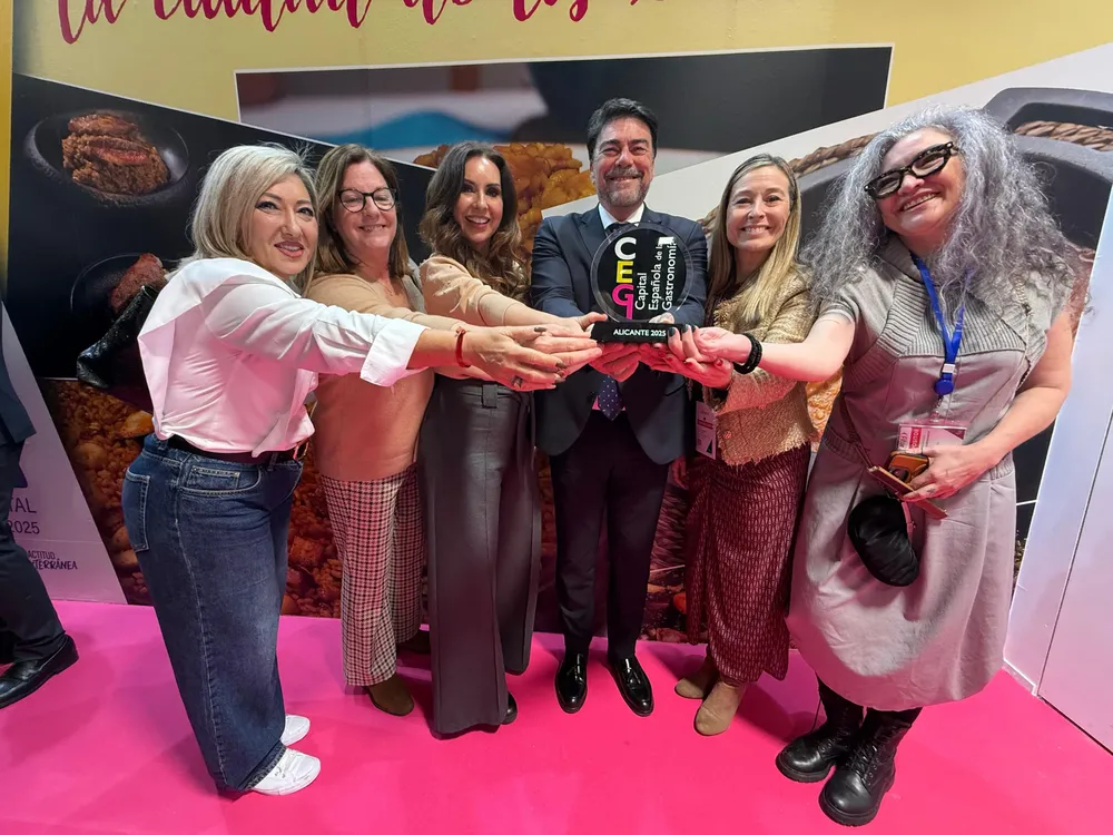 FITUR LUIS BARCALA ALCALDE ALICANTE 2025